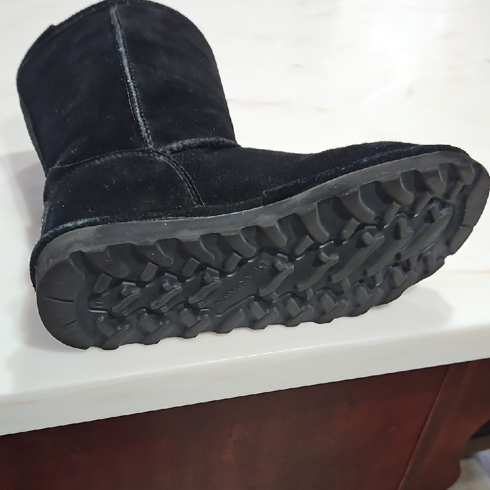 BearPaw Black Winter Boots Worn 1 Tme, Just Collecting Dust - Picture 2 of 3